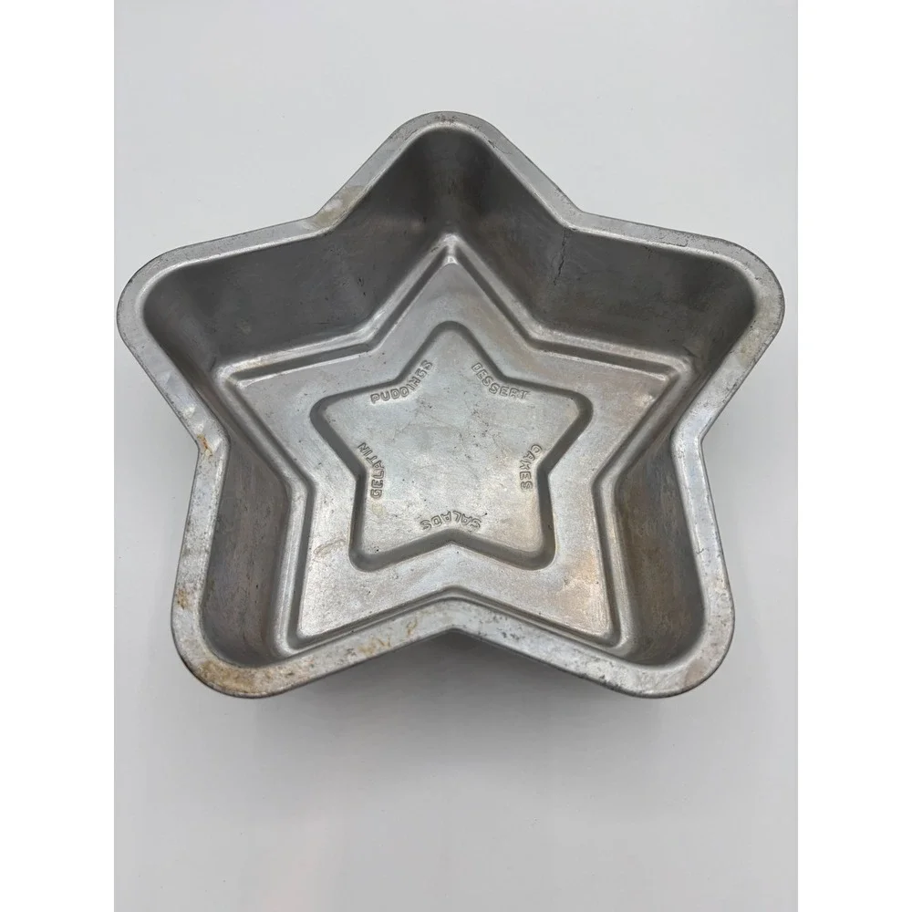 Vintage Aluminum Star Shaped Cake Pan Gelatin Mold Retro Kitchenware
